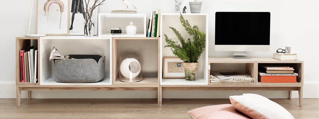 Muuto - Stacked shelving system - detail image white