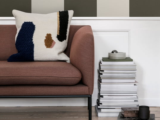 The Loop cushion by ferm Living in the ambience view: The cushion made of New Zealand wool provides soft and scratch-free moments on the sofa or armchair.