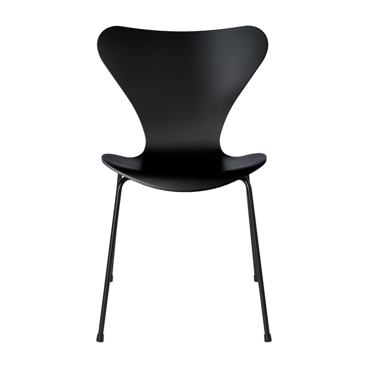 Series 7 chair, monochrome black, 4 6. 5 cm by Fritz Hansen