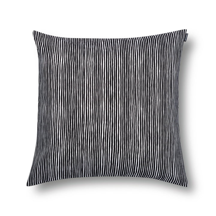 The Varvunraita Pillowcase from Marimekko in the size 50 x 50 cm and the color black / white