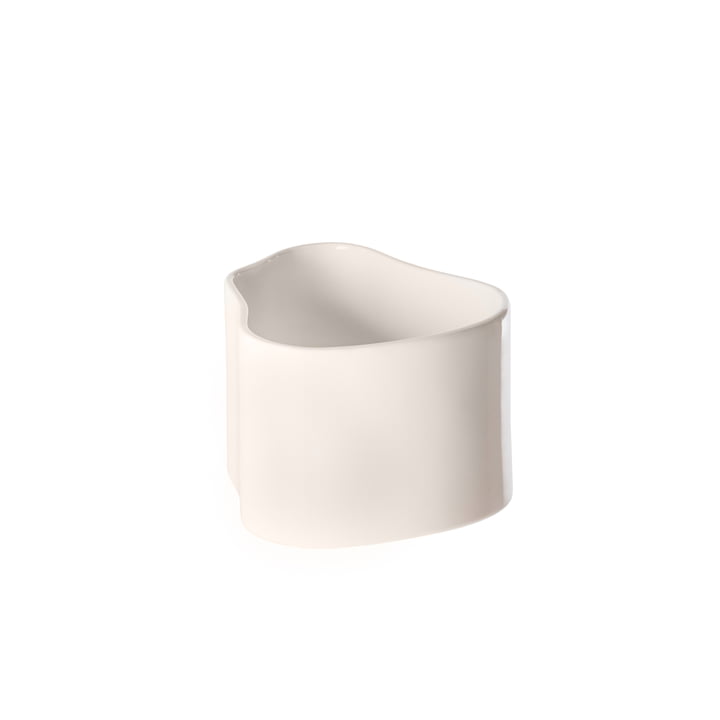 Riihitie planter (form A) in small from Artek in white