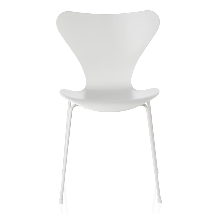 Fritz Hansen - Series 7 chair, monochrome ash white lacquered, 4 6. 5 cm