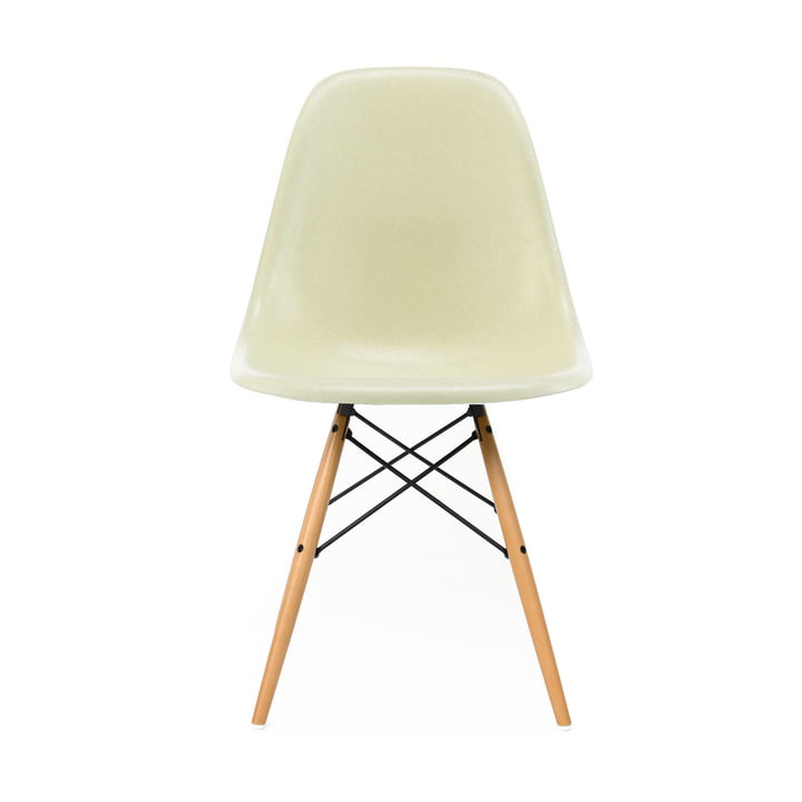 Eames Fiberglass Side Chair DSW by Vitra - Maple yellowish / Eames parchment