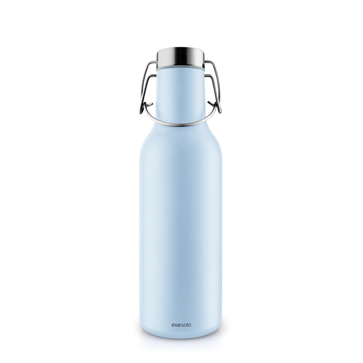 Cool vacuum flask 0,7 l from Eva Solo in soft blue