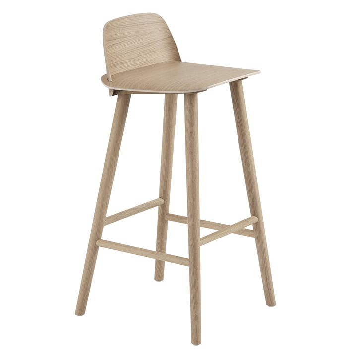 Nerd bar stool H 75 cm from Muuto in oak