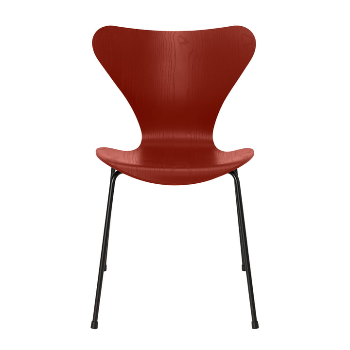 Series 7 chair from Fritz Hansen in ash venetian red stained / black frame