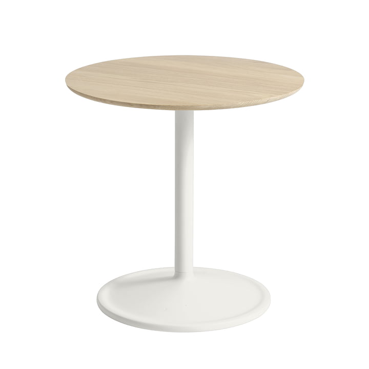 Soft Side table Ø 48 cm, H 48 cm from Muuto in oak / off-white
