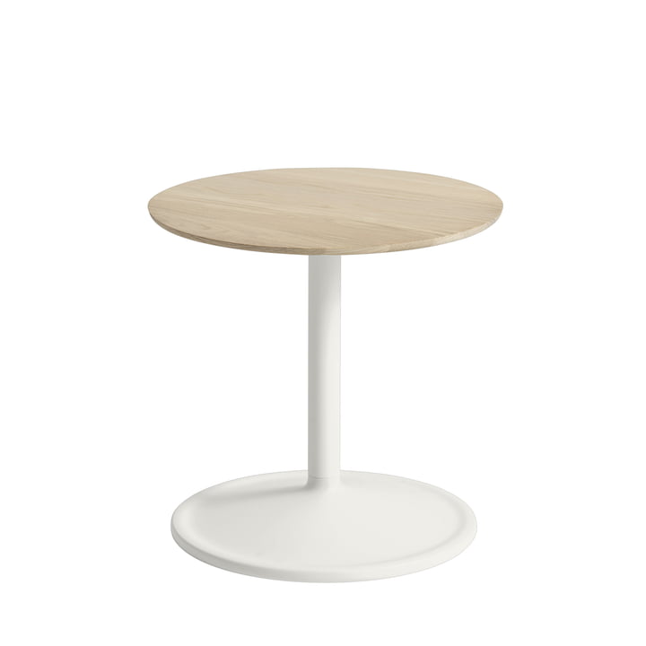 Soft Side table Ø 41 cm, H 40 cm from Muuto in oak / off-white
