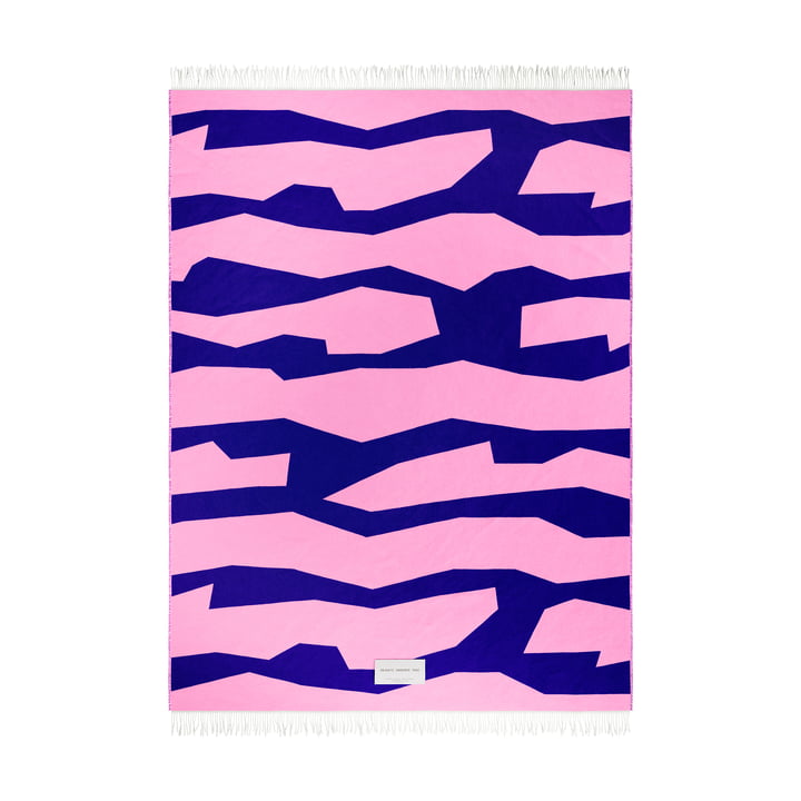 Seidel Blanket Binge Watching, pink / ultramarine from OUT Objekte unserer Tage