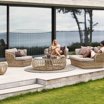 The Basket Outdoor sofas and lounge chairs from Cane-line on the terrace