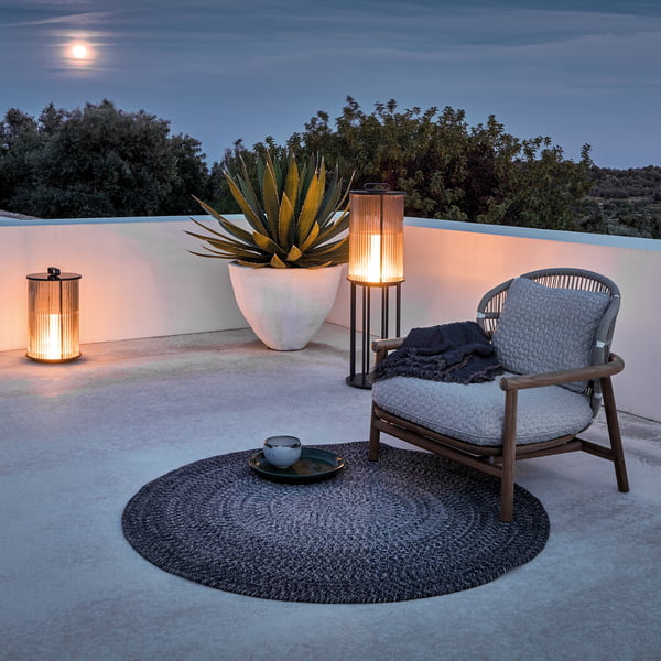 The outdoor furniture and lights from Gloster create romance